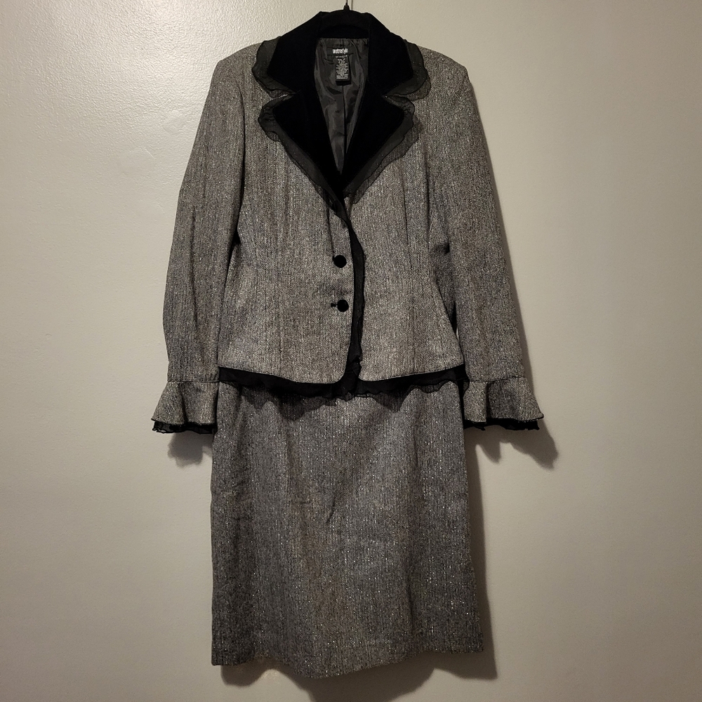 Metrostyle Gray, Black, & Silver Metallic Blazer & Skirt Set Size 12 - Picture 3 of 12